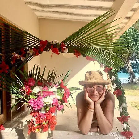 Eleven Pearl Boutique Hotel & Spa Diani Beach Exterior foto
