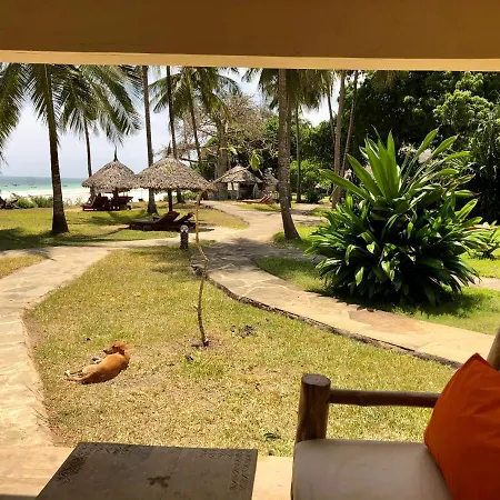 Eleven Pearl Boutique Hotel & Spa Diani Beach Exterior foto
