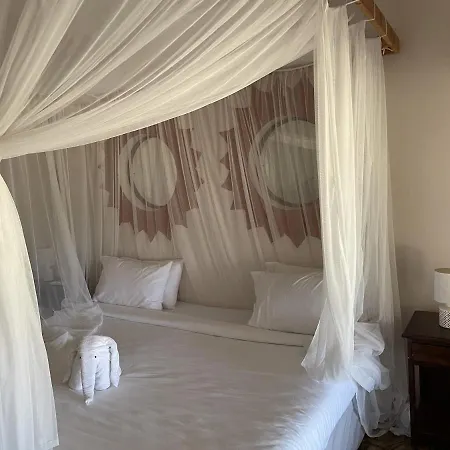 Eleven Pearl Boutique Hotel & Spa Diani Beach Exterior foto