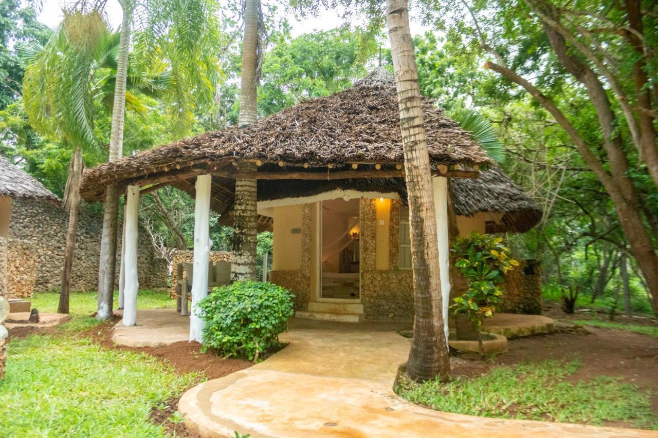 Hotel Eleven Pearl Boutique & Diani Beach