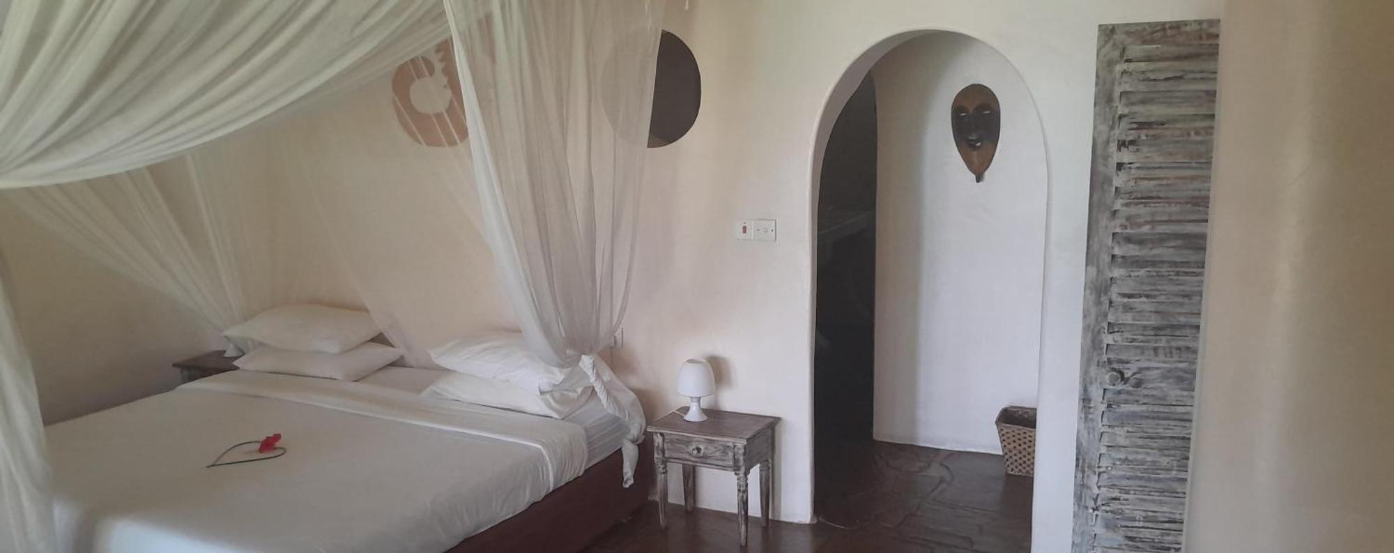 Eleven Pearl Boutique & Hotel 4*